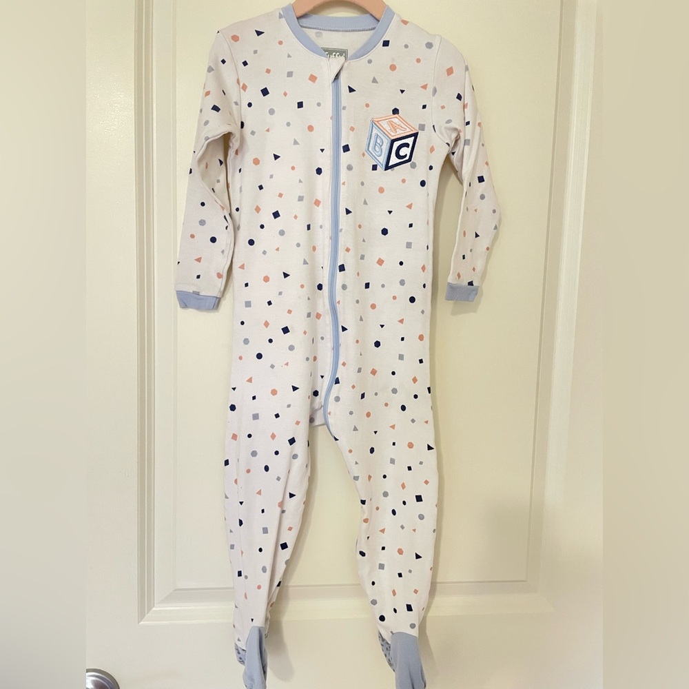 5/$30🍒Tuffy-Kids Geometric Print One Piece Pajama